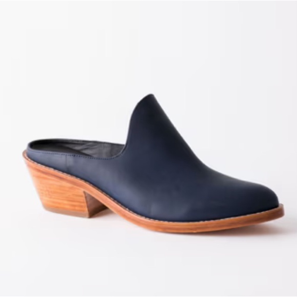 FORTRESS- Michelle Mule Navy Minimalist Career Capsule Wardrobe